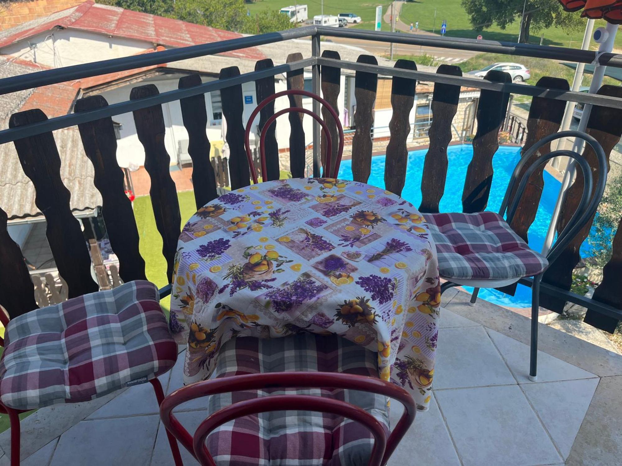 Apartmani Milokanovic Funtana Esterno foto