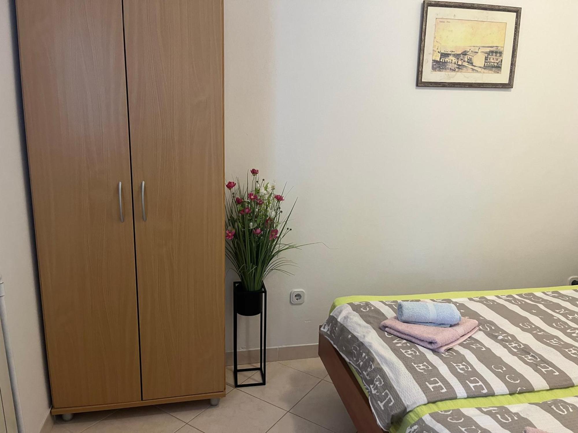 Apartmani Milokanovic Funtana Esterno foto