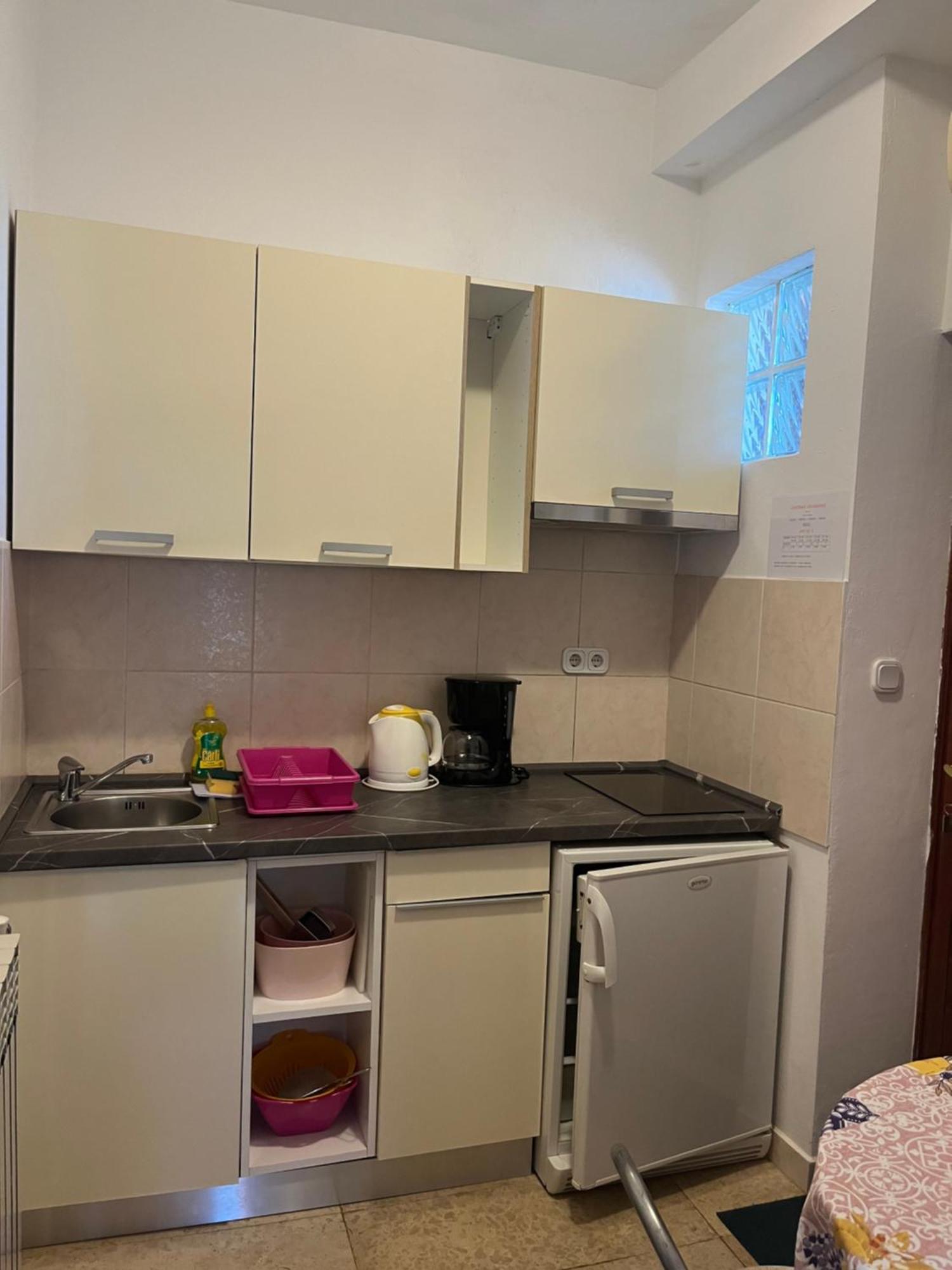Apartmani Milokanovic Funtana Esterno foto
